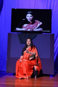 Shabana Azmi Broken Images Photos