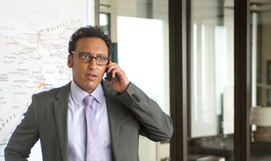  Aasif Mandvi 