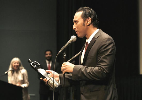 Aasif Mandvi with the Best actor award at the MIAAC Festival